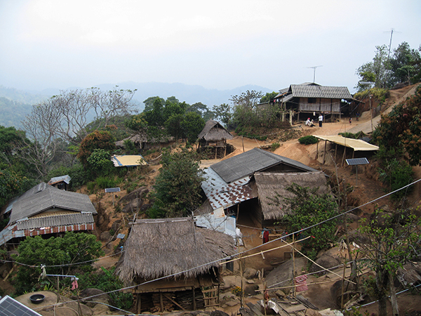 タイで一番寒い経験をしたタイ北部の山奥にあるアカ族の村