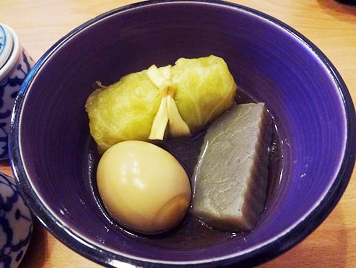3つで69バーツの格安おでん!