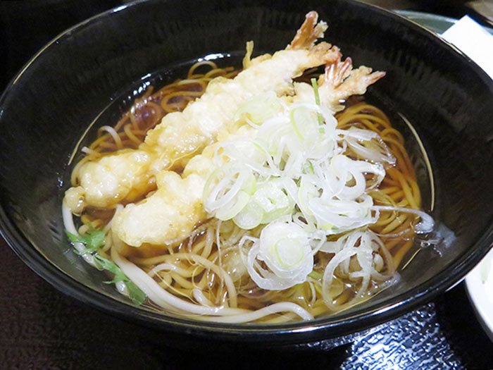 温かいそばもおすすめ