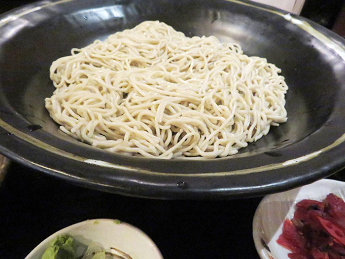 そば3玉まで同一価格でお腹いっぱい