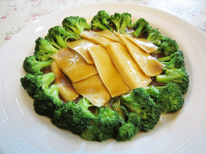 豪華なアワビ料理!北京ダックなどもある