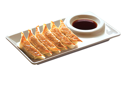 餃子6個で65バーツ、12個で128バーツ