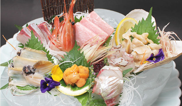 日本から直送の魚介を使った刺身 松 3500バーツ