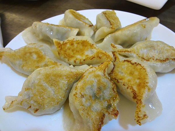 食べ応えがある焼餃子10個