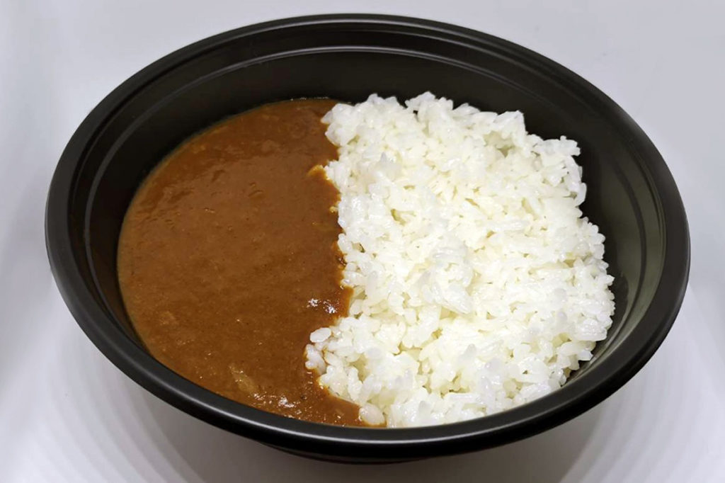 特製のカレー丼 180バーツ